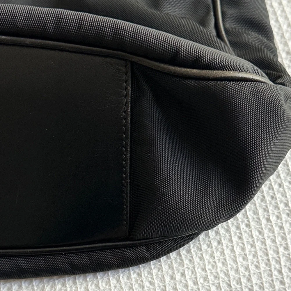 Gucci Black Nylon Bamboo Handle Bag w Detachable Leather Shoulder Strap
